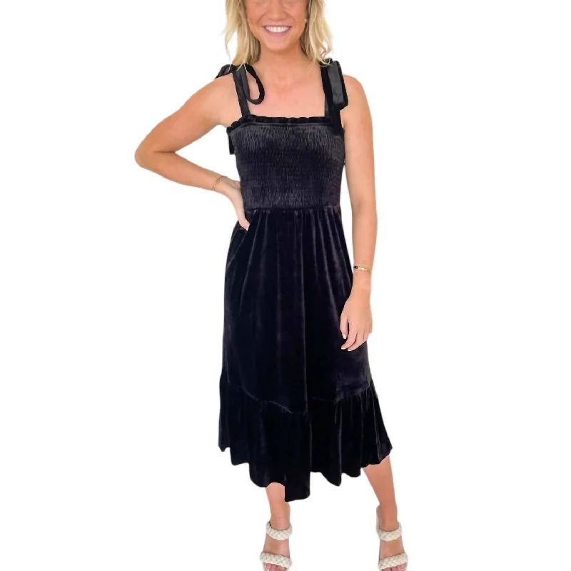 Buy More, Save More Clare Velvet Maxi Dress In Black