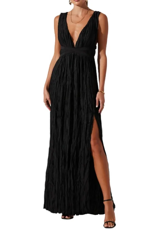 Hot Styles Tesne Pleated Maxi Dress In Black