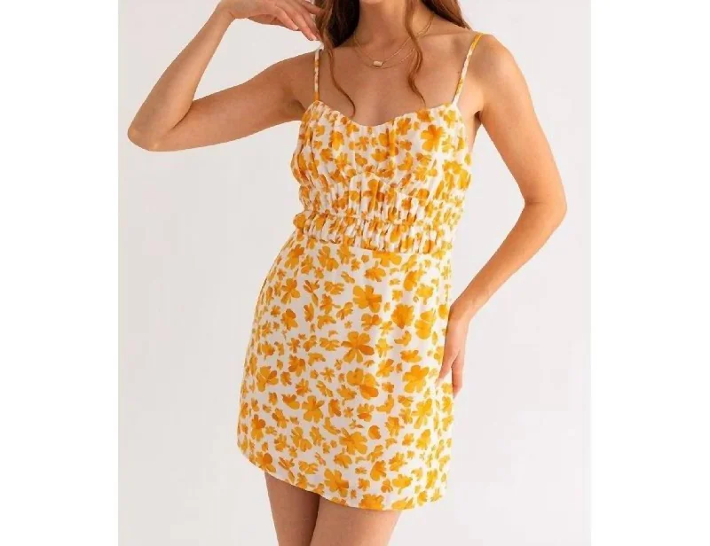 Fashion-Forward Sweet Floral Mini Dress In Apricot