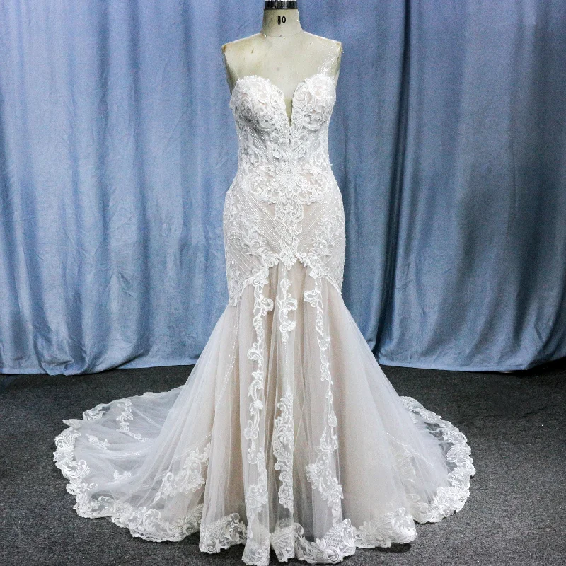 Wardrobe Upgrade Mermaid Wedding Dress with Dramatic Long Train Trumpet Gown