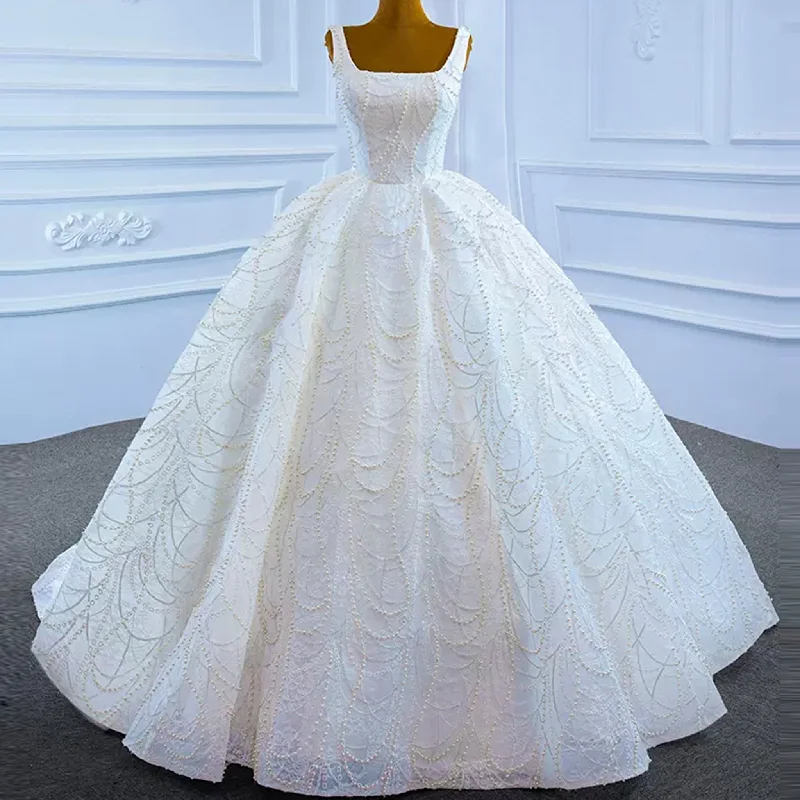 Elegant Style High-end Puffy Skirt Ball Gown Wedding Dress with Square Neckline