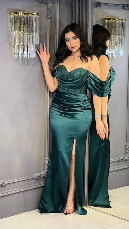 Score Big On Glamorous Red - Carpet Styles Green Off-the-Shoulder Satin Pleated Long Prom Dress with Slit Y5246