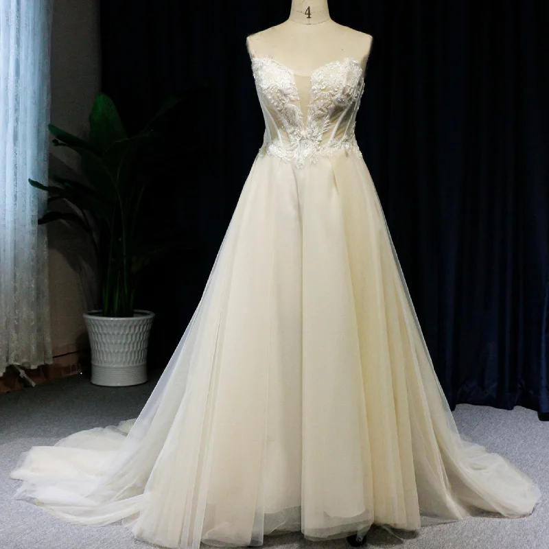 Best-Sellers Classic Strapless Scoop Neck A-line Spring Wedding Gown