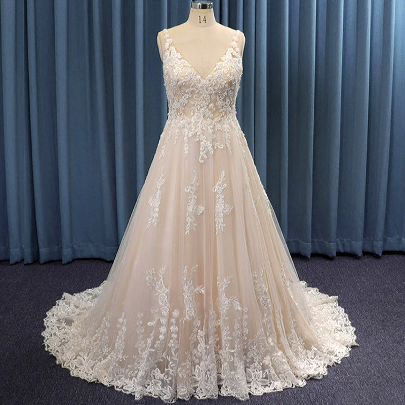 Y2K Nostalgic Fashion Look Sexy Double V Tank Tulle and Lace Plus Size Wedding Dress