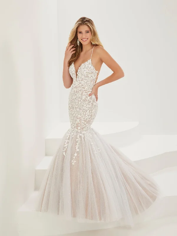 Special Occasion Wear Applique Sleeveless Mermaid Dress by Tiffany Designs 16943