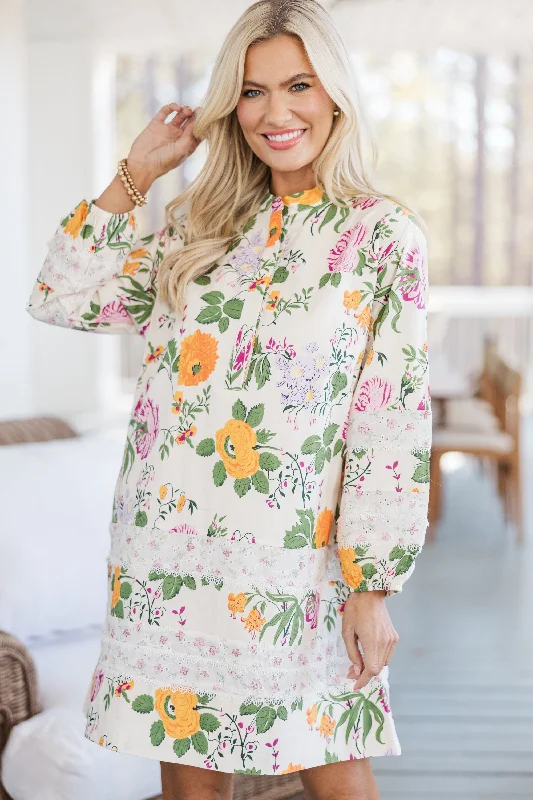 Great Prices On Feminine Styles All In A Dream Cream Floral Dress